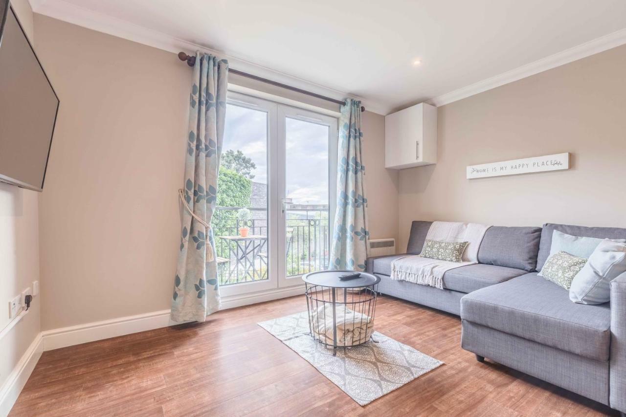 ווינדזור Modern Apartment Within Short Walk Of The Castle, High Street And Long Walk - Free Parking מראה חיצוני תמונה
